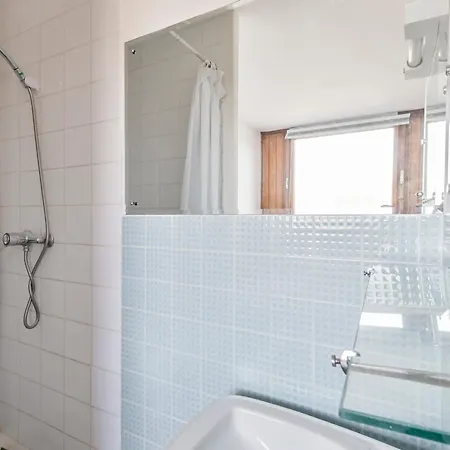 4 Pièces Aux Pieds, Balcon Triple, 8 Pers., Animaux Bienvenus - Fr-1-514-14 * Courchevel