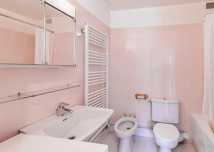 Aux Pieds 4 Pieces, 8 Pers., Animaux Admis - Fr-1-514-14 Daire